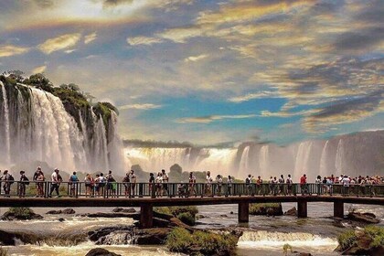 Tour privato di un giorno alle Cascate dell'Iguassu Brasile e Argentina 