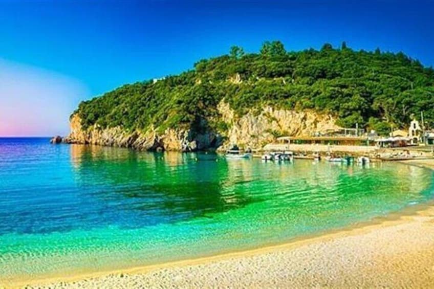 Corfu: A relaxed day at Glyfada Beach