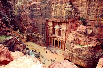 Petra 1-Day Tour from Jerusalem + FREE Traditional, Jordanian Lunch