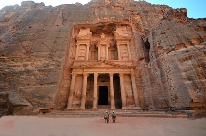Petra & Wadi Rum Glamping, 2-Day Tour from Eilat
