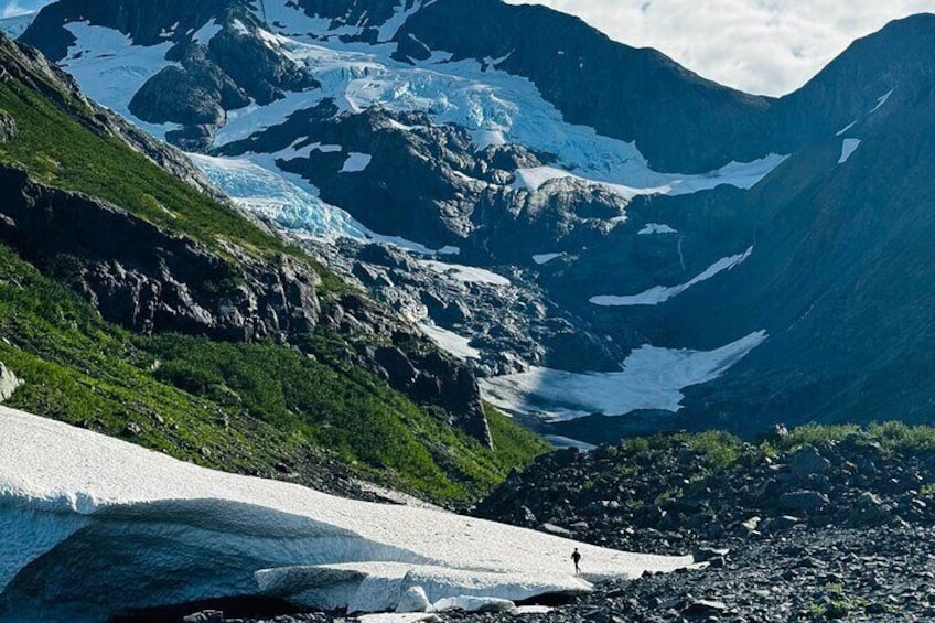 Bryon Glacier 