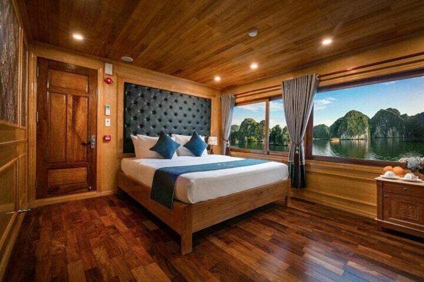 DOUBLE ROOM