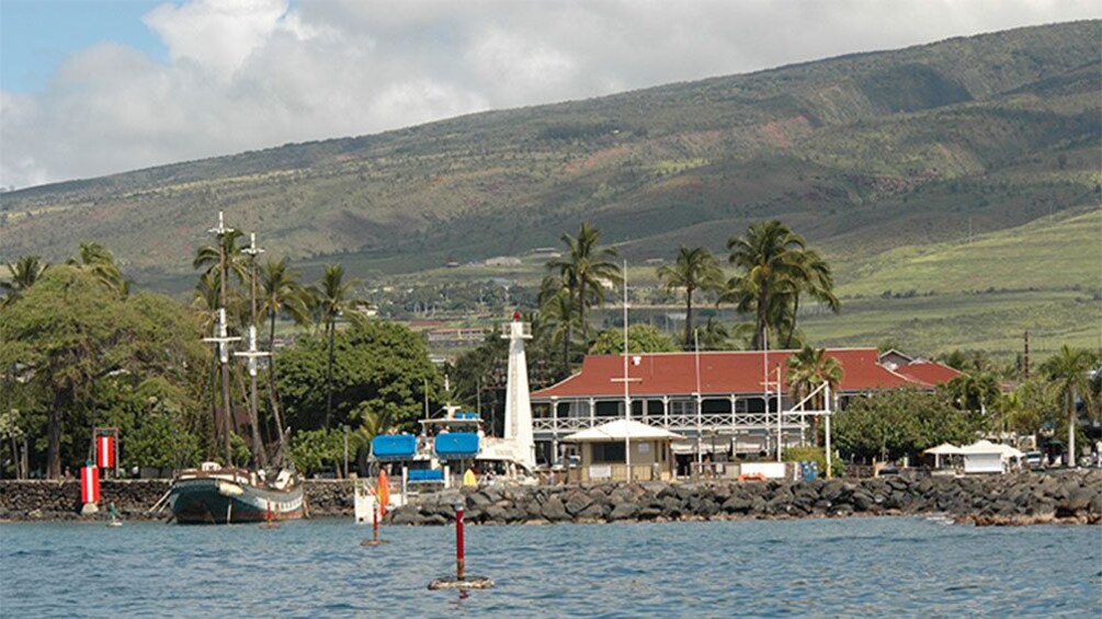 Landscape of building on Maui shore 
