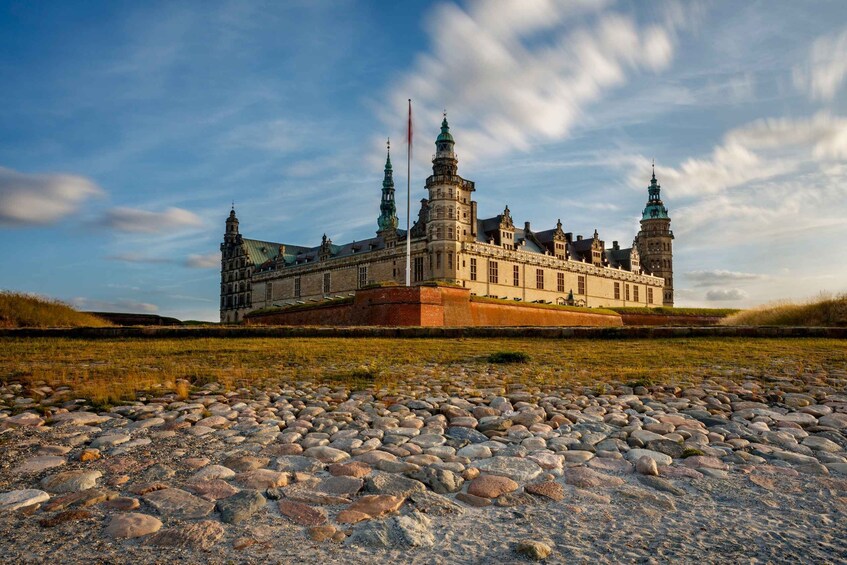 Picture 3 for Activity From Copenhagen: 4-hour Private Hamlet Castle Tour