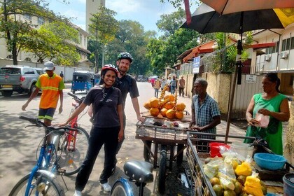 Cycling Tour through the cultural heritage city of Colombo