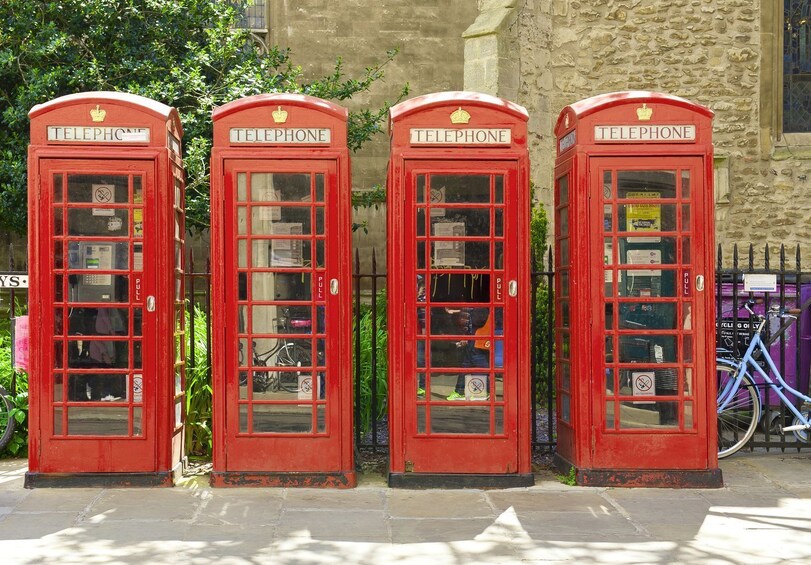 The Temple District: Walking In-App Audio Tour in London