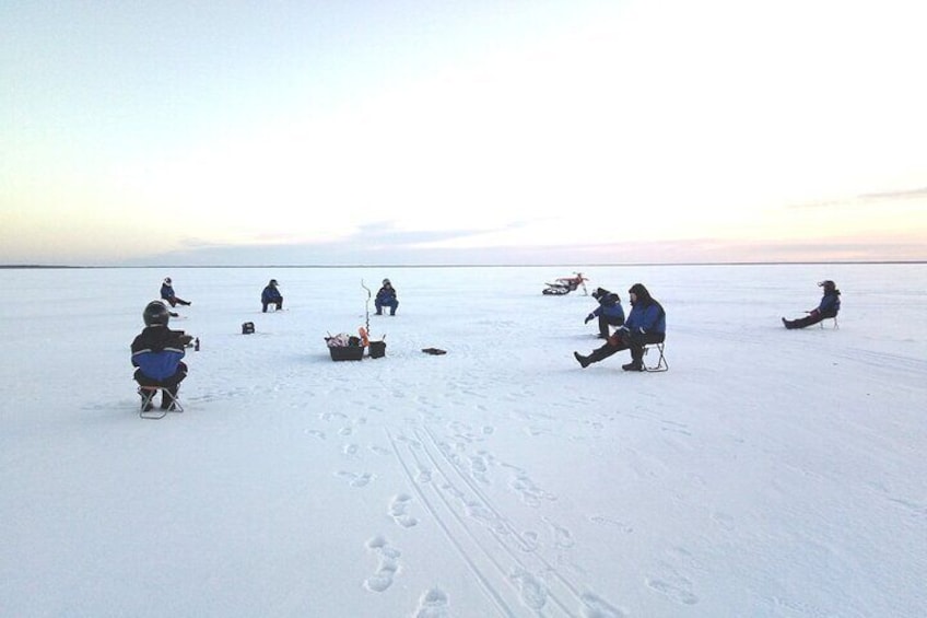 2-Hour Ice Fishing Experience in Rovaniemi, Finland