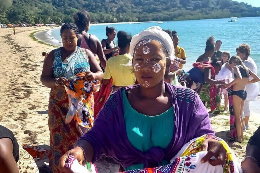 Full-day Natural Style Tour of Nosy Be Island with Lunch