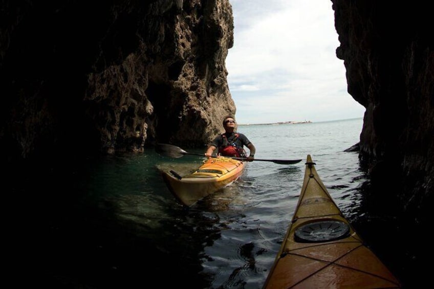 3 Hour of Sea Kayak Trip in the Creeks of Sete