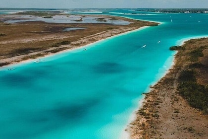 Lagoon of 7 colors from Costa Maya - Boat Tour and transportation