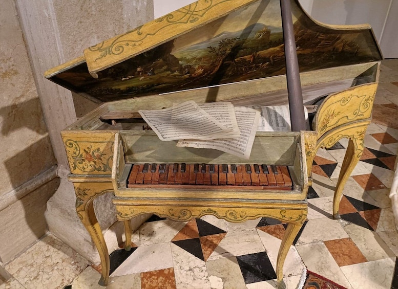 Picture 8 for Activity Venice: Vivaldi Baroque Concert Ticket and free Music Museum