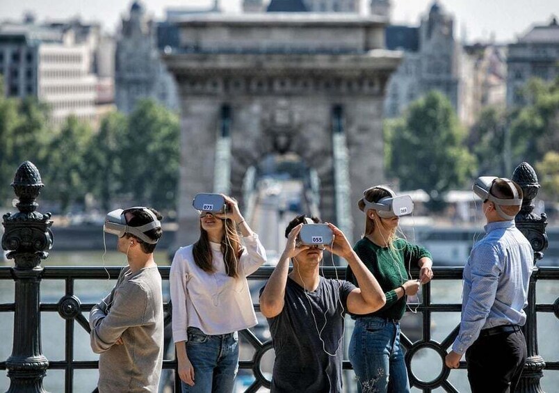 Picture 7 for Activity Budapest: Virtual Reality Tour in 8 Languages