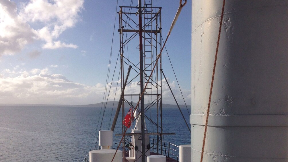 View of ocean off the back of ship in Albany