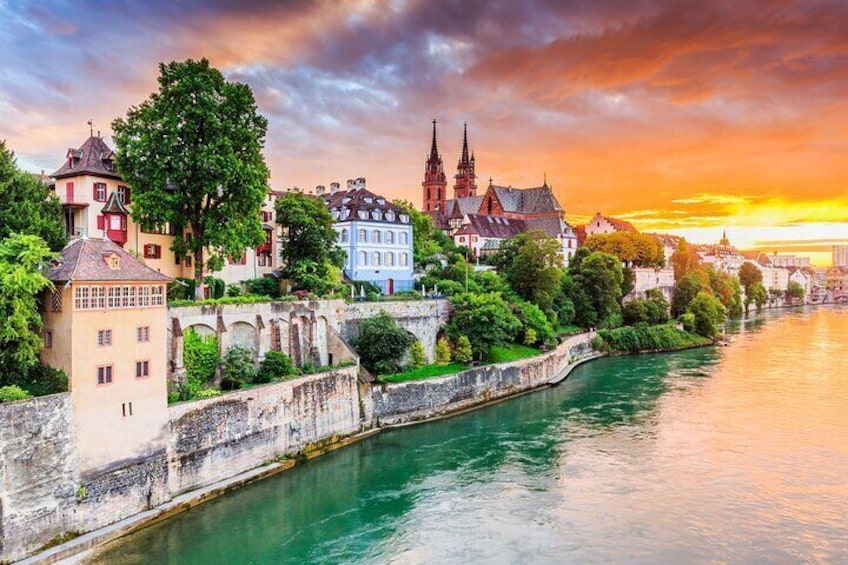 Private transfer from Bern to Basel with a 2 hour stop in Olten
