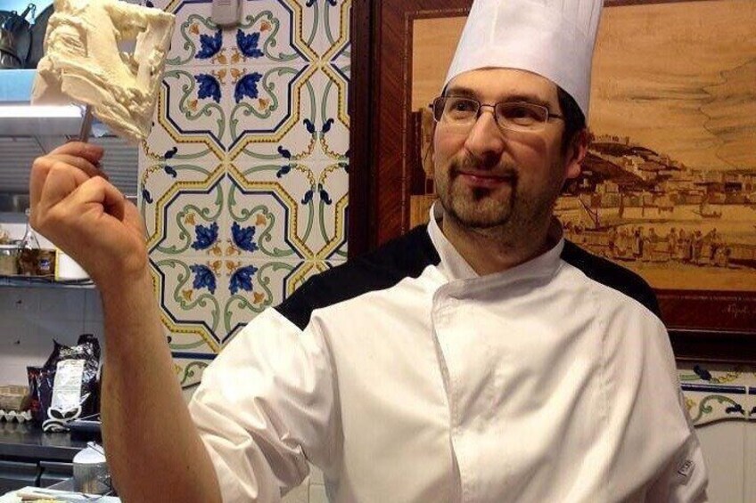 Small Group Ice Cream Making Class in Sorrento