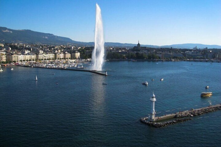 Sightseeing Cruise at Geneva with Wine and Aperitif