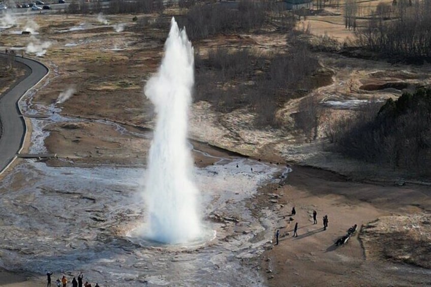 Golden Circle & Glacier Landing Helicopter Experience
