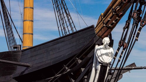 Fragata D. Fernando II e Glória: Entrada