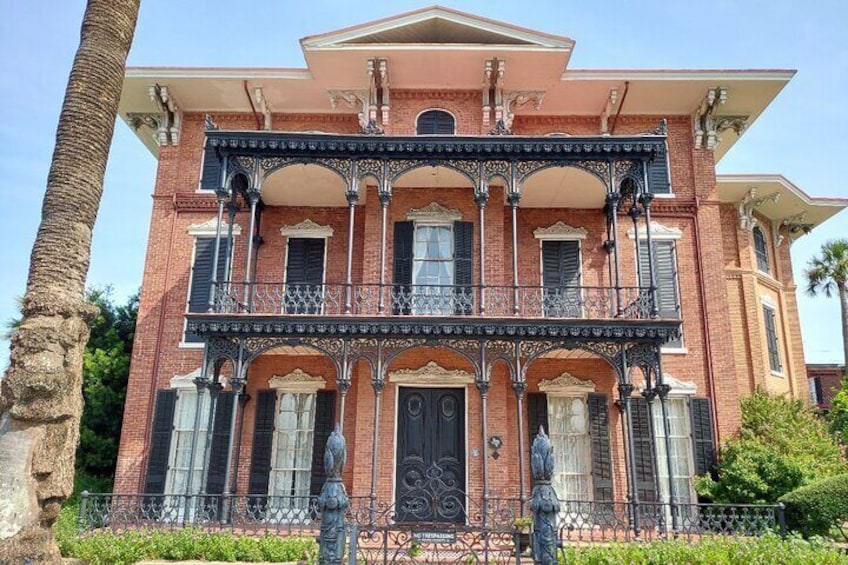 Galveston Mansions and Murder Walking Tour