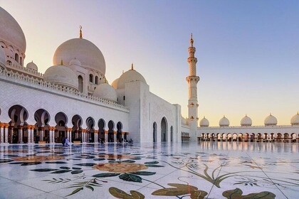 Stadstour door Abu Dhabi met privéauto