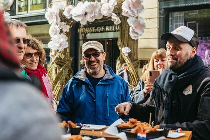 Amsterdam: Food and Culture Walking Tour mit Verkostungen