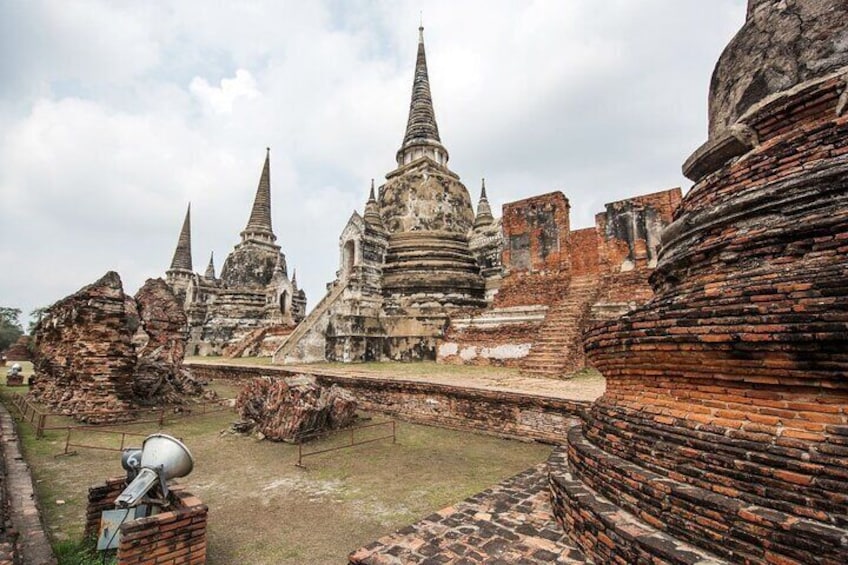 Monkey Temple & Ayutthaya Old City