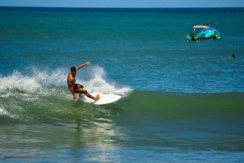 Surf Lessons in Tamarindo for Kids, Beginners and Intermediates