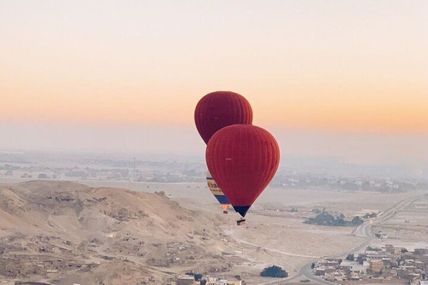 Luxor Private Day Trip Balloon West and East Lunch from Hurghada