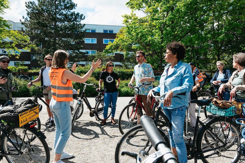 Picture 14 for Activity Berlin: Guided City Bike Tour