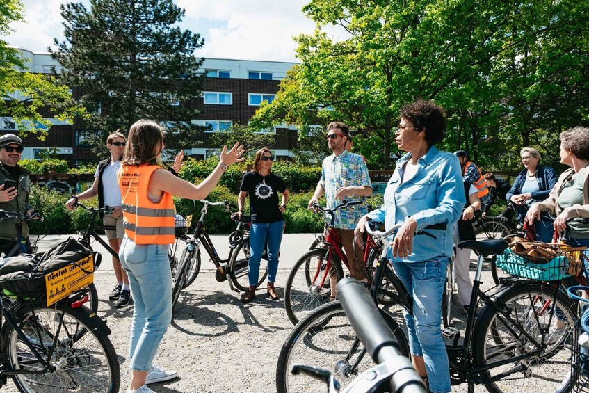 Picture 14 for Activity Berlin: Guided City Bike Tour