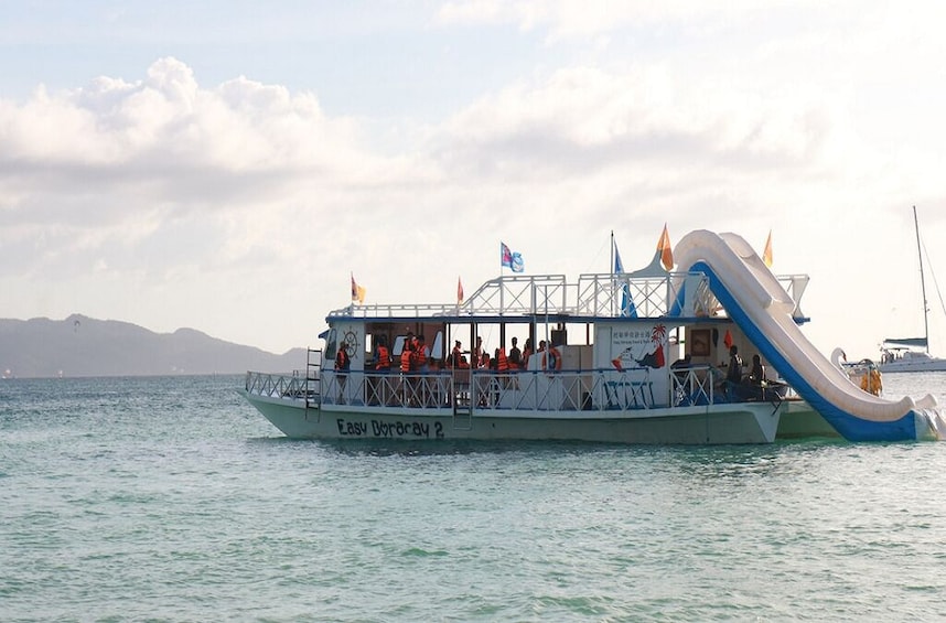 Philippines: Yacht Rental Small Ticket