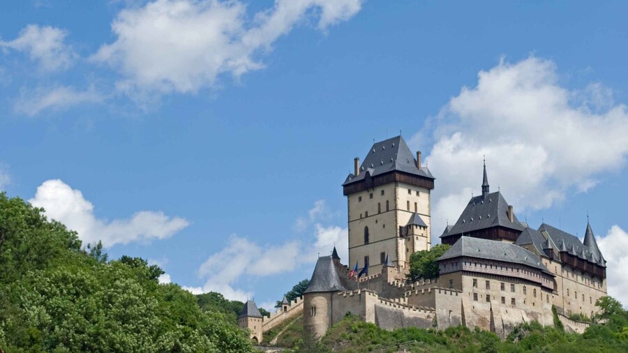 Prague: Karlštejn Castle Guided Tour with Entry Ticket