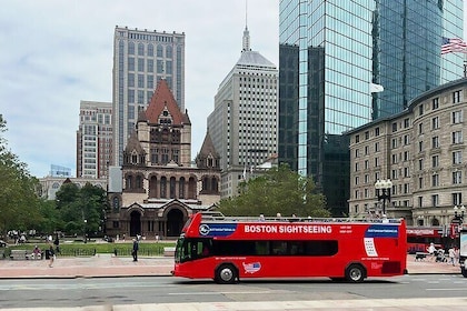 Boston Sightseeing Single Ride Pass With Double Decker Tour Bus