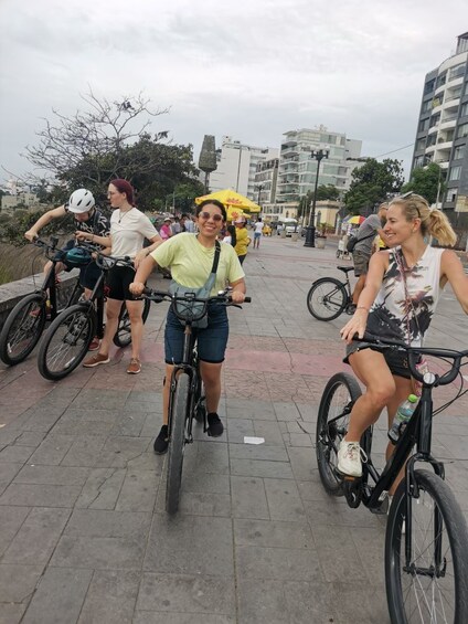 Happy Bikes Rental delivered to your door in Lima-Miraflores-Barranco