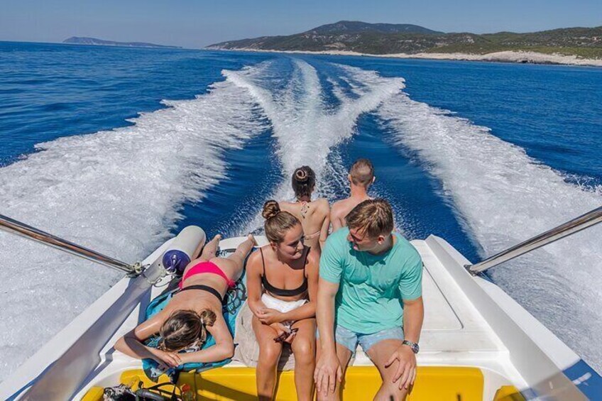 Blue Cave, Green Cave and Lopud Šunj Beach Speedboat Tour 