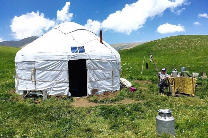 Assy Plateau & Turgen Private Tour: 2-Day Glamping Adventure
