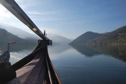 Pinhão: excursion privée en bateau Rabelo le long du fleuve Douro