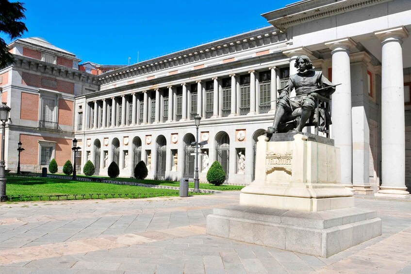 Picture 3 for Activity Madrid: Prado Museum & Royal Palace Private Tour w/ Tickets