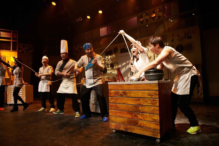 Picture 2 for Activity Beatbox, B-boying & Bibimbap: New Korean-Style Musical Chef