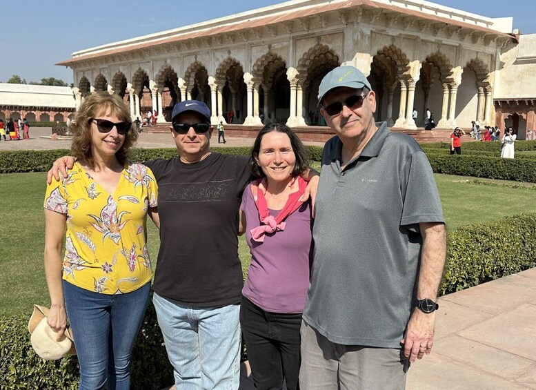 Agra: Taj Mahal and Agra Fort Private Skip-the-Line Tour