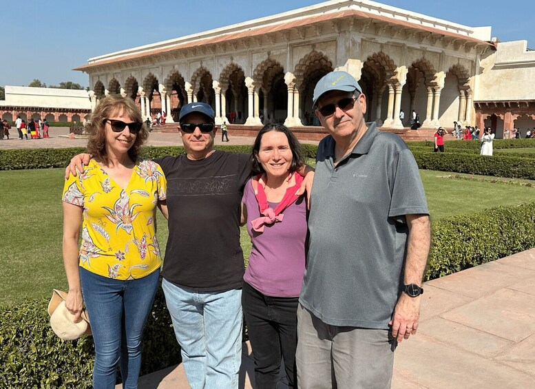 Agra: Private Skip the Line Tour Taj Mahal and Agra Fort