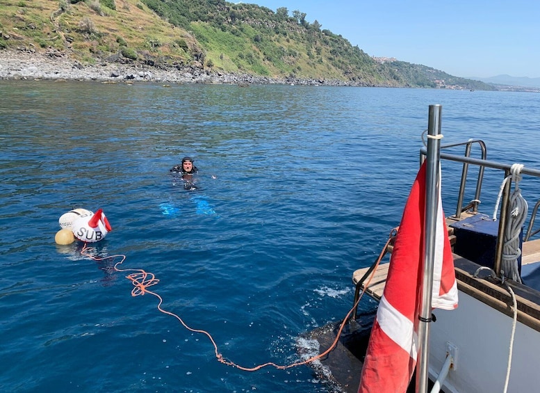 Picture 1 for Activity Aci Trezza: 2-Day Basic Scuba Diver Course