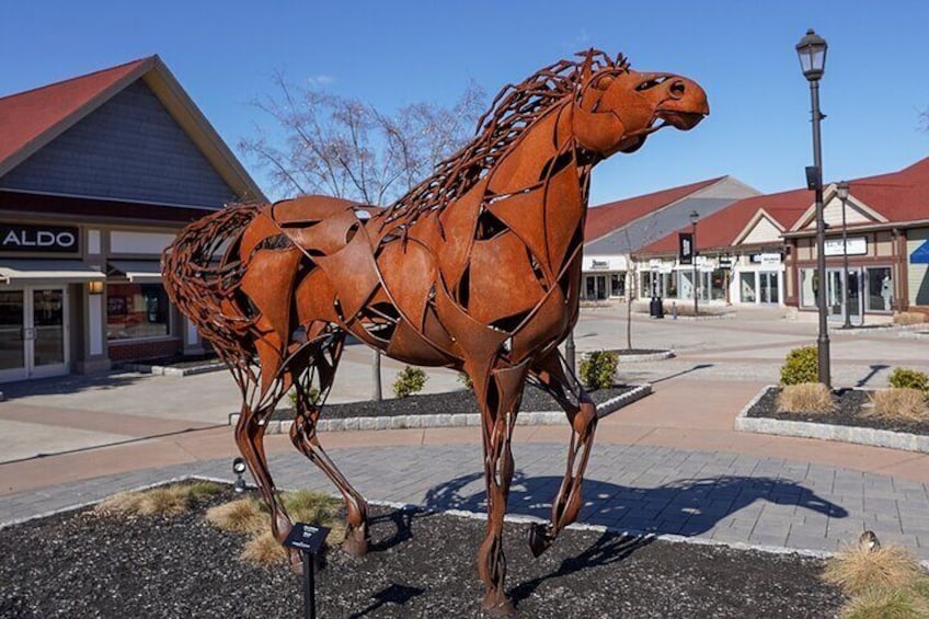Woodbury Common Premium Outlets Shopping Tour from Midtown