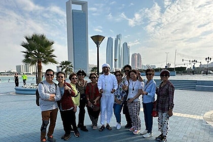 Explore the Capital Abu Dhabi/ Full Day Private Tour
