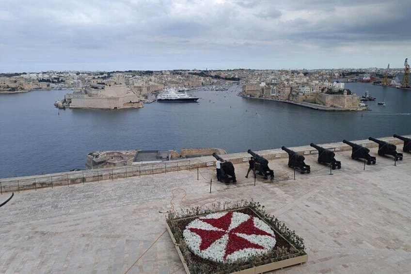The panoramic view of the Grand Harbour from the Upper Barakka Gardens