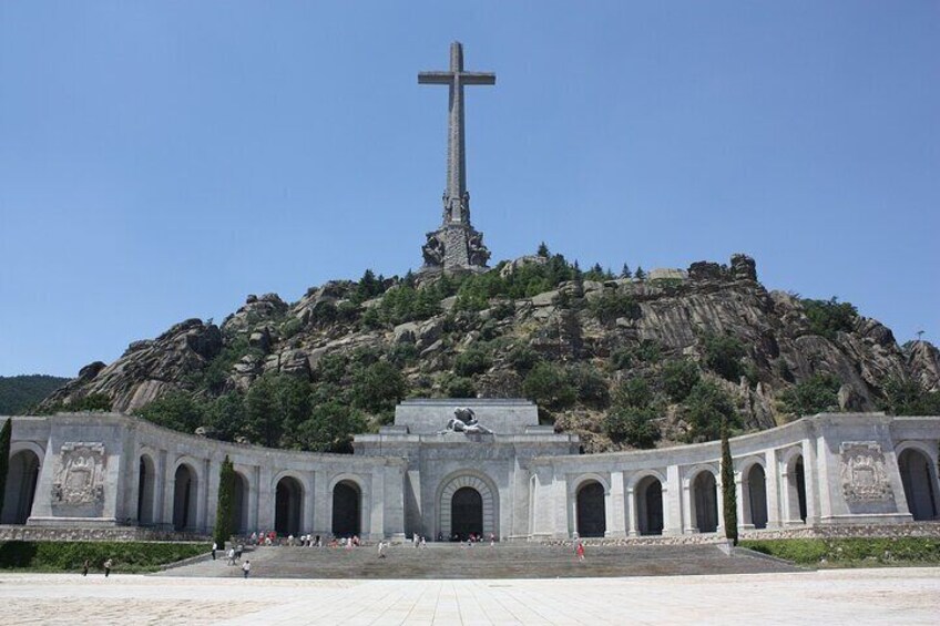 From Madrid: Tour to El Escorial & Valley of the Fallen