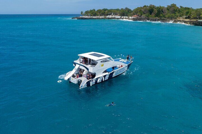 Sosua Party Boat - Snorkeling + Snack +BBQ Food and Drinks