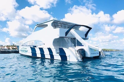 Sosua Party Boat - Snorkelling + Snack +BBQ Food and Drinks