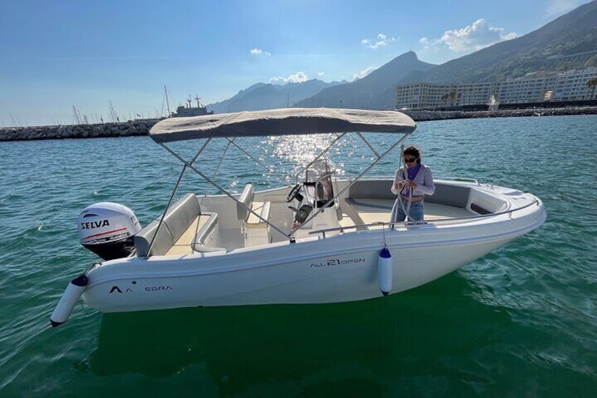 Private Cruise with Skipper in Allegra at 9 pm with 115 hp engine