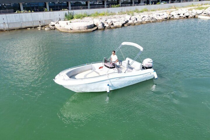 Daily Amalfi coast private tour in Allegra all 21 115 hp